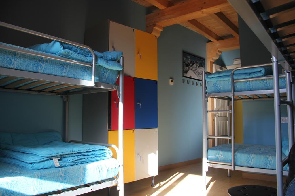 Hostel Curavacas Триольо Номер фото